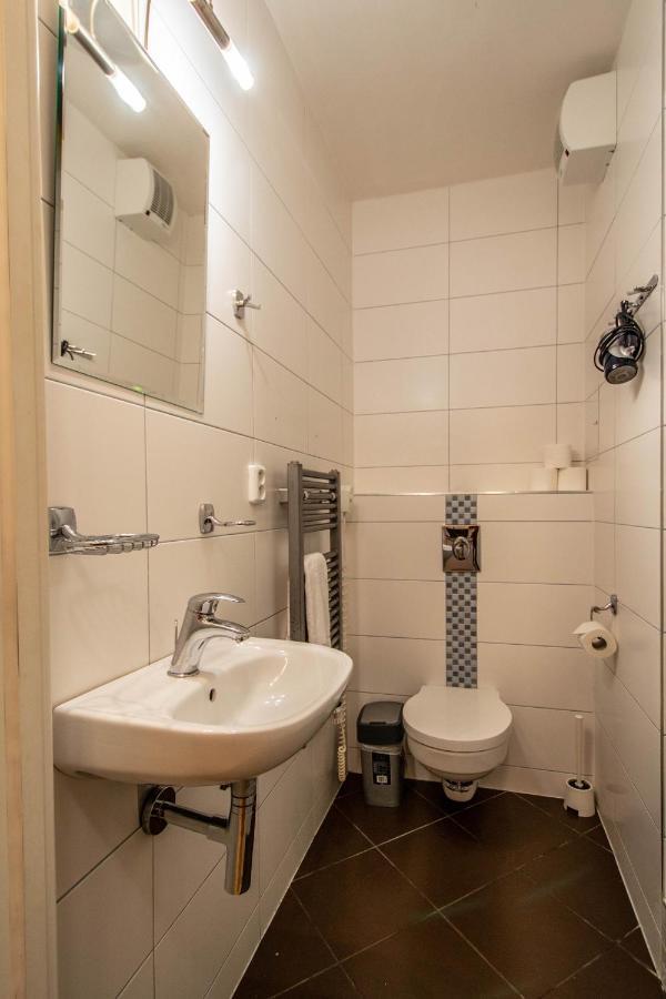 פראג National Museum Apartment By Ruterra מראה חיצוני תמונה